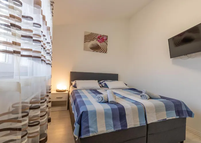 House Adeo With Private Pool, Pula