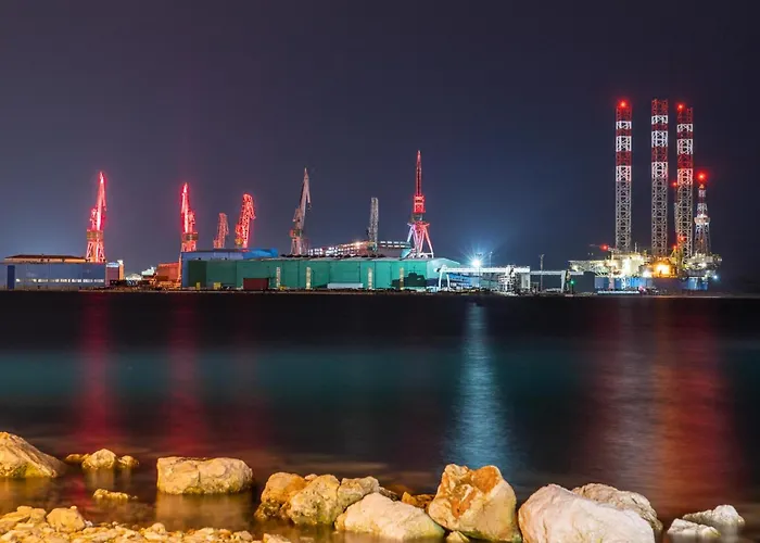 House Adeo With Private Pool, *