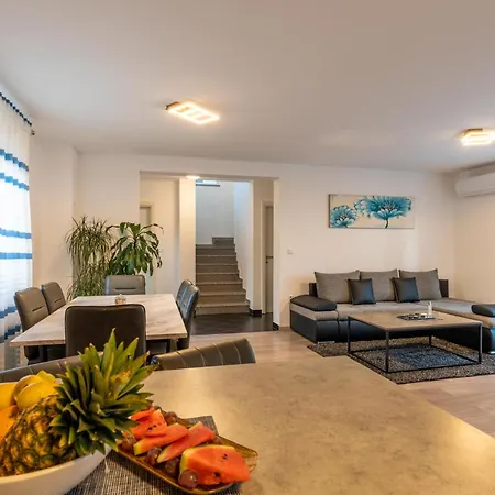 Villa House Adeo With Private Pool, *