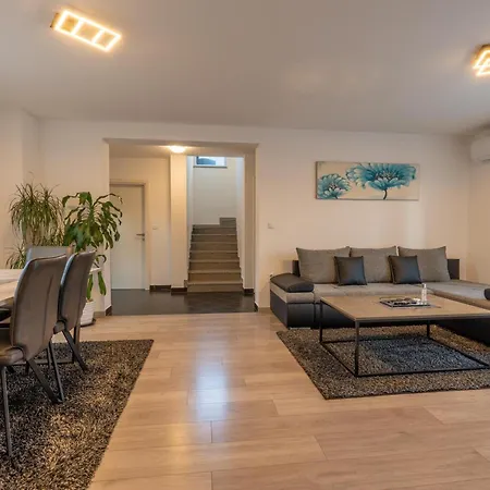 Villa House Adeo With Private Pool,