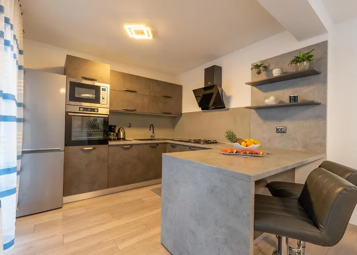 House Adeo With Private Pool, Вілла