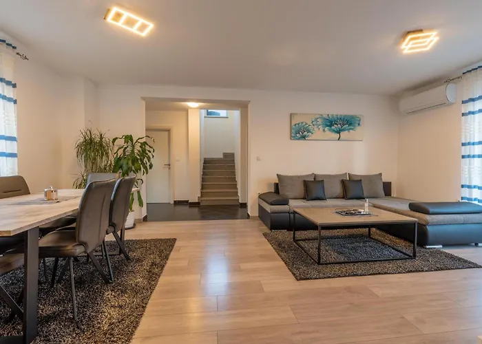 Вілла House Adeo With Private Pool,