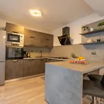 House Adeo With Private Pool, Вілла